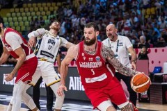 不打了！快船前锋退出国家队！谢幕战看着东契奇42 10